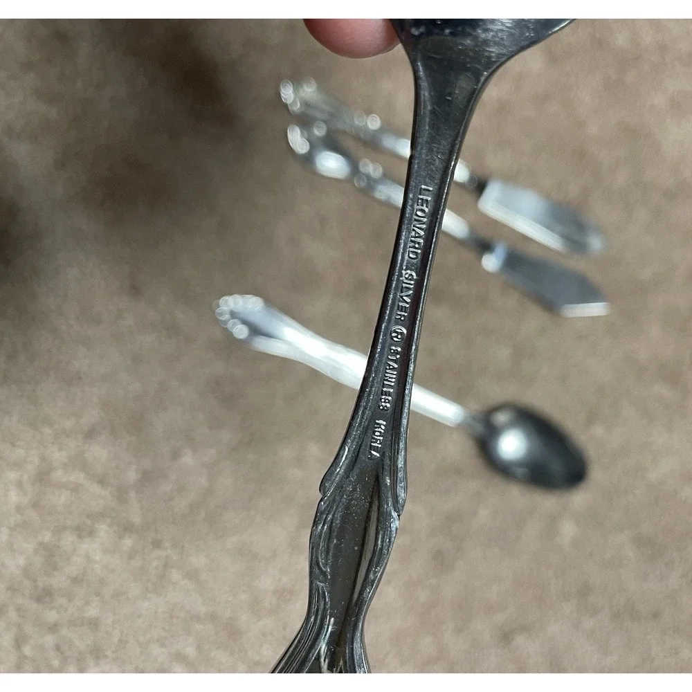 Vintage 4 Piece Leonard Silver Spreader Oneida‎ Ltd Deluxe 2 Spreader 2 Spoons